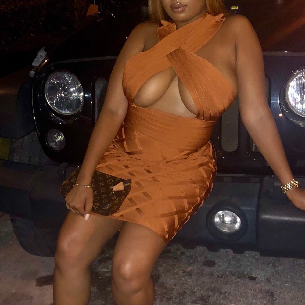 Miss circle bandage dress